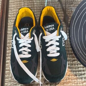 New Balance Aime Leon Dore Men's Dark Green and Yellow Sneakers